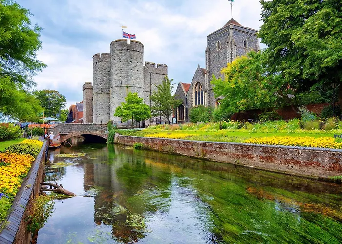 Broadway\'S Canterbury City Escape